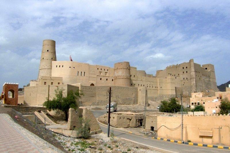 Main tour image for Jabal Shams, Nizwa, Bahla, and Jibreen